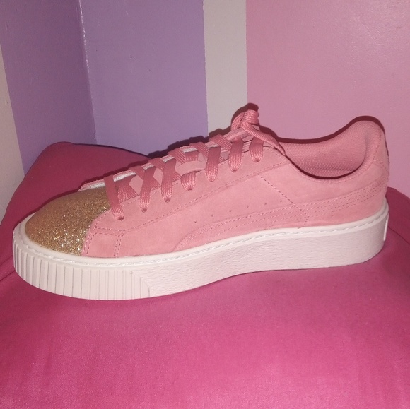 Puma Suede Platforms - Picture 2 of 6